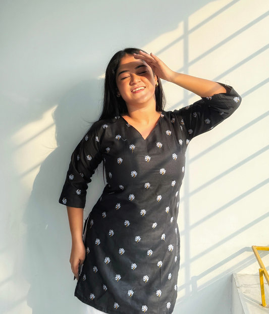 Pihu - Black Embroidered Kurti